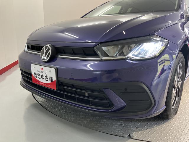 ＶＷ ポロＴＳＩアクティブプッシュスタート　アイドリングストップ　コーナーセンサー　パークアシスト　ワイヤレス充電　アダプティブクルーズコントロール　レーンキープアシスト　オートライト　オートマチックハイビーム　２ＷＤ（愛媛県）の中古車