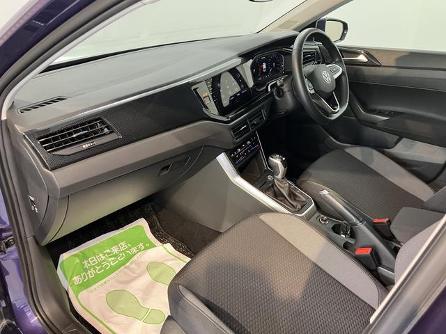 ＶＷ ポロＴＳＩアクティブプッシュスタート　アイドリングストップ　コーナーセンサー　パークアシスト　ワイヤレス充電　アダプティブクルーズコントロール　レーンキープアシスト　オートライト　オートマチックハイビーム　２ＷＤ（愛媛県）の中古車
