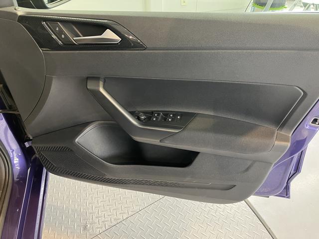 ＶＷ ポロＴＳＩアクティブプッシュスタート　アイドリングストップ　コーナーセンサー　パークアシスト　ワイヤレス充電　アダプティブクルーズコントロール　レーンキープアシスト　オートライト　オートマチックハイビーム　２ＷＤ（愛媛県）の中古車