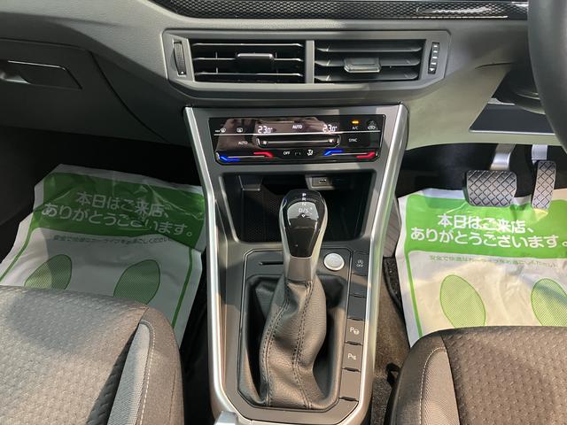 ＶＷ ポロＴＳＩアクティブプッシュスタート　アイドリングストップ　コーナーセンサー　パークアシスト　ワイヤレス充電　アダプティブクルーズコントロール　レーンキープアシスト　オートライト　オートマチックハイビーム　２ＷＤ（愛媛県）の中古車