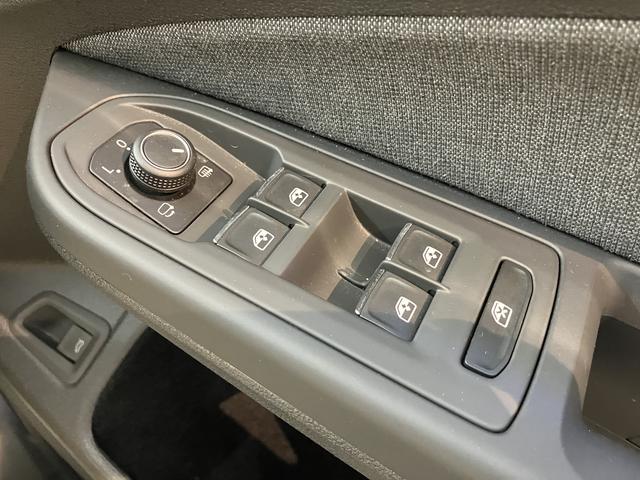 ＶＷ ゴルフヴァリアントｅＴＳＩ　アクティブプッシュスタート　電動パーキングブレーキ　オートブレーキホールド　アダプティブクルーズコントロール　レーンキープアシスト　パークアシスト　オートライト　オートマチックハイビーム　ＬＥＤヘッドライト（愛媛県）の中古車