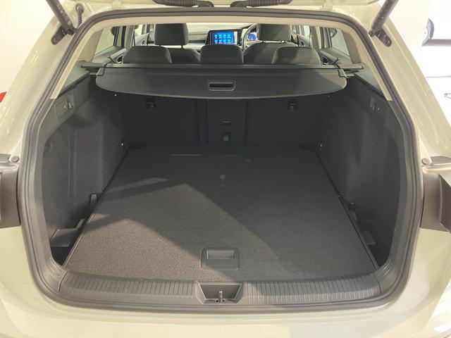 ＶＷ ゴルフヴァリアントｅＴＳＩ　アクティブプッシュスタート　電動パーキングブレーキ　オートブレーキホールド　アダプティブクルーズコントロール　レーンキープアシスト　パークアシスト　オートライト　オートマチックハイビーム　ＬＥＤヘッドライト（愛媛県）の中古車