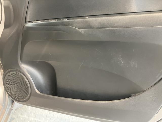 Ｎ−ＯＮＥツアラープッシュスタート　ベンチシート　オートライト　ＬＥＤヘッドライト　フロントフォグランプ　ＥＣＯＮ　アイドリングストップ　社外ナビ　ＣＤ　ＤＶＤ　フルセグＴＶ　ＳＤ　バックカメラ　ＥＴＣ車載器　２ＷＤ（愛媛県）の中古車