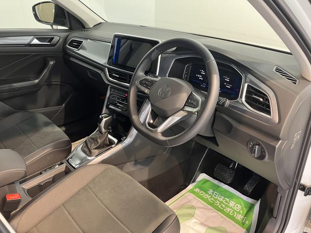 ＶＷ Ｔ−ロックＴＤＩ　スタイルプッシュスタート　電動パーキングブレーキ　オートブレーキホールド　ワイヤレス充電　アイドリングストップ　コーナーセンサー　パーキングアシスト　アダプティブクルーズコントロール　レーンキープアシスト（愛媛県）の中古車