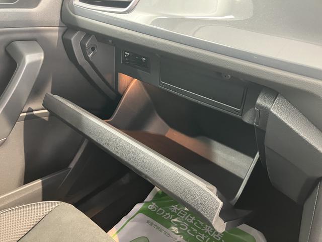 ＶＷ Ｔ−ロックＴＤＩ　スタイルプッシュスタート　電動パーキングブレーキ　オートブレーキホールド　ワイヤレス充電　アイドリングストップ　コーナーセンサー　パーキングアシスト　アダプティブクルーズコントロール　レーンキープアシスト（愛媛県）の中古車