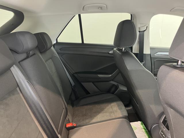 ＶＷ Ｔ−ロックＴＤＩ　スタイルプッシュスタート　電動パーキングブレーキ　オートブレーキホールド　ワイヤレス充電　アイドリングストップ　コーナーセンサー　パーキングアシスト　アダプティブクルーズコントロール　レーンキープアシスト（愛媛県）の中古車