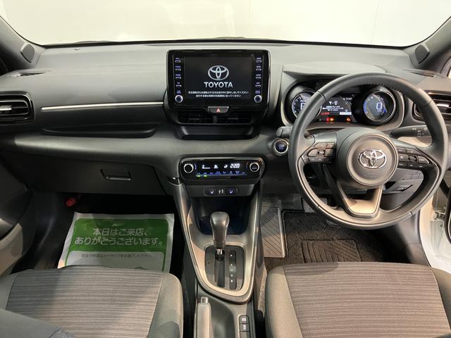 ヤリスＺディスプレイオーディオ　パノラマモニター　ＥＴＣ車載器　ドライブレコーダー　クルーズコントロール　オートライト　ＬＥＤヘッドライト　プッシュスタート　オートエアコン　前席シートヒーター（愛媛県）の中古車