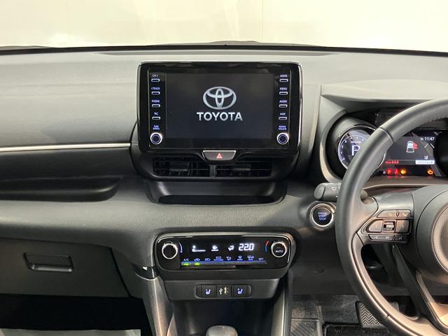 ヤリスＺディスプレイオーディオ　パノラマモニター　ＥＴＣ車載器　ドライブレコーダー　クルーズコントロール　オートライト　ＬＥＤヘッドライト　プッシュスタート　オートエアコン　前席シートヒーター（愛媛県）の中古車