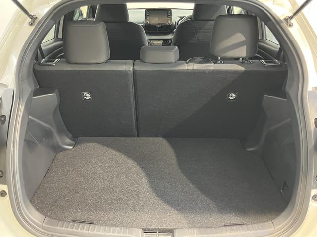 ヤリスＺディスプレイオーディオ　パノラマモニター　ＥＴＣ車載器　ドライブレコーダー　クルーズコントロール　オートライト　ＬＥＤヘッドライト　プッシュスタート　オートエアコン　前席シートヒーター（愛媛県）の中古車