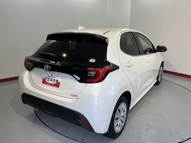 ヤリスＺディスプレイオーディオ　パノラマモニター　ＥＴＣ車載器　ドライブレコーダー　クルーズコントロール　オートライト　ＬＥＤヘッドライト　プッシュスタート　オートエアコン　前席シートヒーター（愛媛県）の中古車