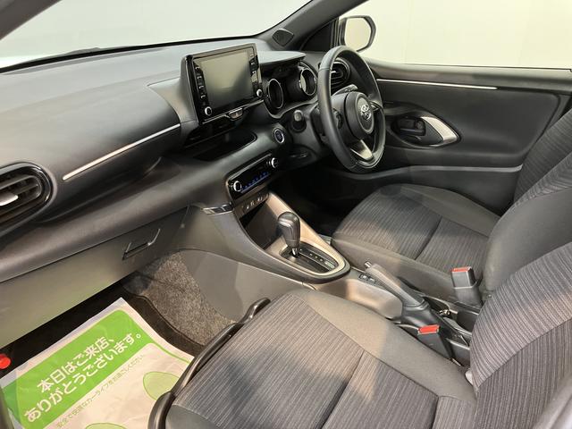 ヤリスＺディスプレイオーディオ　パノラマモニター　ＥＴＣ車載器　ドライブレコーダー　クルーズコントロール　オートライト　ＬＥＤヘッドライト　プッシュスタート　オートエアコン　前席シートヒーター（愛媛県）の中古車