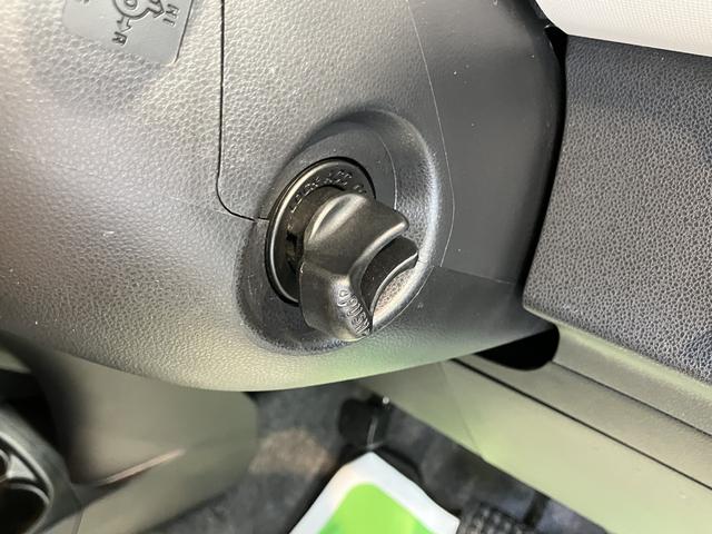 ミラココアココアＸメモリーナビ　ワンセグＴＶ　ＥＴＣ車載器　前後ドライブレコーダー　オートエアコン　電動格納ドアミラー　キーレスエントリー　ベンチシート　アイドリングストップ（愛媛県）の中古車