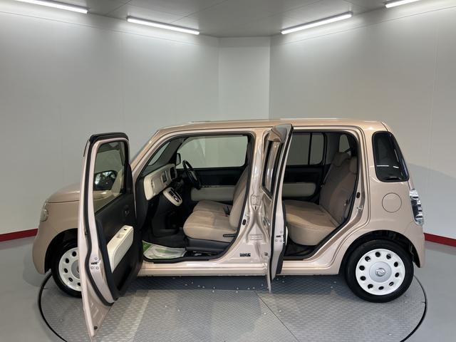 ミラココアココアＸメモリーナビ　ワンセグＴＶ　ＥＴＣ車載器　前後ドライブレコーダー　オートエアコン　電動格納ドアミラー　キーレスエントリー　ベンチシート　アイドリングストップ（愛媛県）の中古車