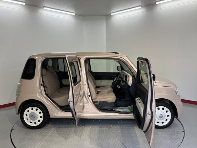 ミラココアココアＸメモリーナビ　ワンセグＴＶ　ＥＴＣ車載器　前後ドライブレコーダー　オートエアコン　電動格納ドアミラー　キーレスエントリー　ベンチシート　アイドリングストップ（愛媛県）の中古車