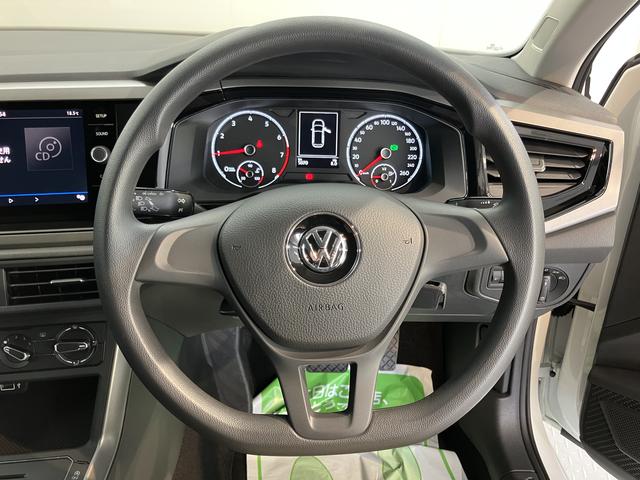 ＶＷ ポロＴＳＩトレンドラインＣＤ　ＵＳＢ　Ｂｌｕｅｔｏｏｔｈ　アイドリングストップ　電動格納ドアミラー　キーレスエントリー　マニュアルエアコン　パワステ　パワーウィンドウ　ＡＢＳ（愛媛県）の中古車