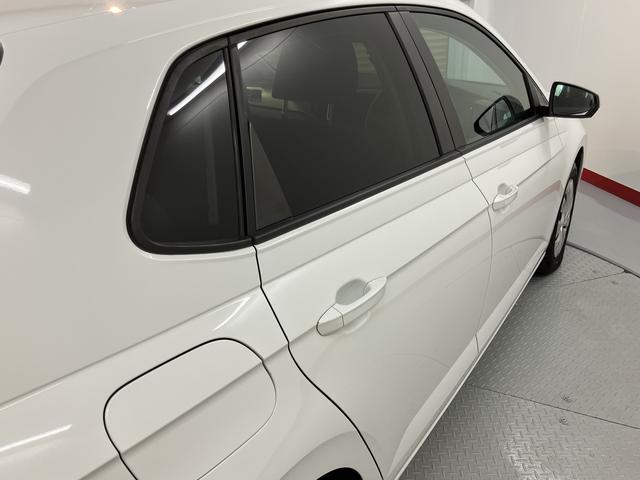 ＶＷ ポロＴＳＩトレンドラインＣＤ　ＵＳＢ　Ｂｌｕｅｔｏｏｔｈ　アイドリングストップ　電動格納ドアミラー　キーレスエントリー　マニュアルエアコン　パワステ　パワーウィンドウ　ＡＢＳ（愛媛県）の中古車