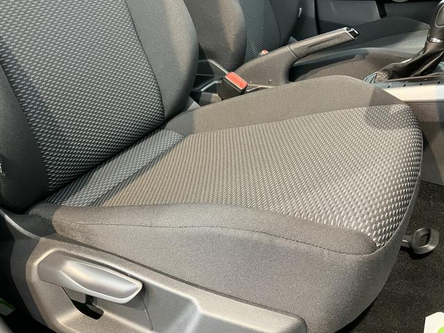 ＶＷ ポロＴＳＩトレンドラインＣＤ　ＵＳＢ　Ｂｌｕｅｔｏｏｔｈ　アイドリングストップ　電動格納ドアミラー　キーレスエントリー　マニュアルエアコン　パワステ　パワーウィンドウ　ＡＢＳ（愛媛県）の中古車