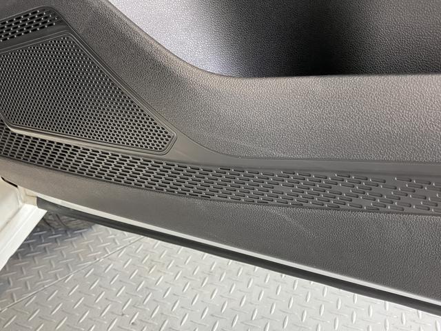 ＶＷ ポロＴＳＩトレンドラインＣＤ　ＵＳＢ　Ｂｌｕｅｔｏｏｔｈ　アイドリングストップ　電動格納ドアミラー　キーレスエントリー　マニュアルエアコン　パワステ　パワーウィンドウ　ＡＢＳ（愛媛県）の中古車