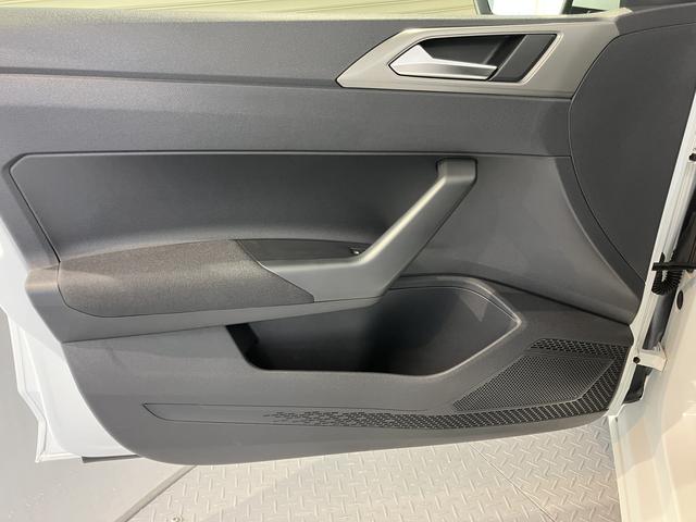 VW ポロTSIトレンドラインCD USB Bluetooth アイドリングストップ 電動格納ドアミラー マニュアルエアコン パワステ パワーウィンドウ ABS キーレスエントリー(愛媛県)の中古車