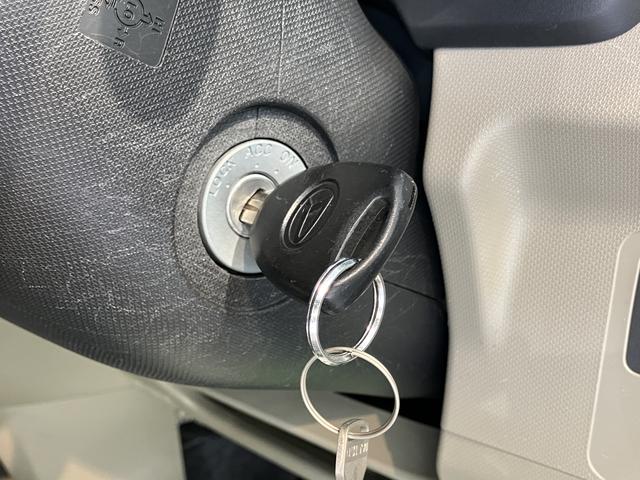 ムーヴＬ　ＳＡ２ＷＤ　ＣＶＴ車　ＣＤ　ラジオ　ＥＴＣ　アイドリングストップ　マニュアルエアコン　パワステ　パワーウィンドウ　ＡＢＳ　電動格納ドアミラー　キーレスエントリー（愛媛県）の中古車