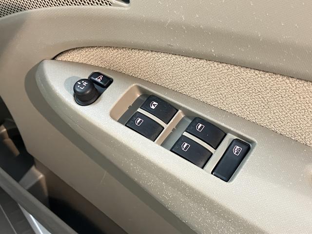 ムーヴＬ　ＳＡ２ＷＤ　ＣＶＴ車　ＣＤ　ラジオ　ＥＴＣ　アイドリングストップ　マニュアルエアコン　パワステ　パワーウィンドウ　ＡＢＳ　電動格納ドアミラー　キーレスエントリー（愛媛県）の中古車