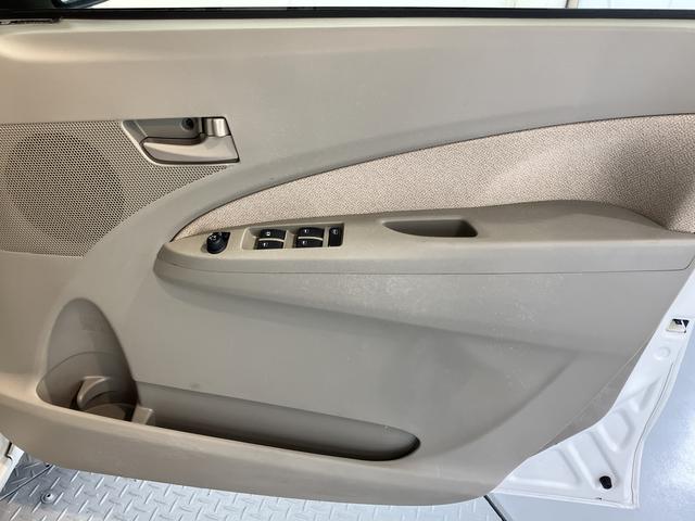 ムーヴＬ　ＳＡ２ＷＤ　ＣＶＴ車　ＣＤ　ラジオ　ＥＴＣ　アイドリングストップ　マニュアルエアコン　パワステ　パワーウィンドウ　ＡＢＳ　電動格納ドアミラー　キーレスエントリー（愛媛県）の中古車