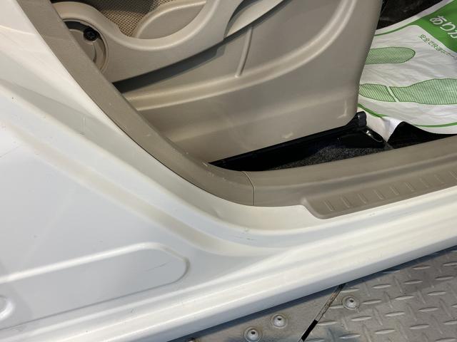 ムーヴＬ　ＳＡ２ＷＤ　ＣＶＴ車　ＣＤ　ラジオ　ＥＴＣ　アイドリングストップ　マニュアルエアコン　パワステ　パワーウィンドウ　ＡＢＳ　電動格納ドアミラー　キーレスエントリー（愛媛県）の中古車