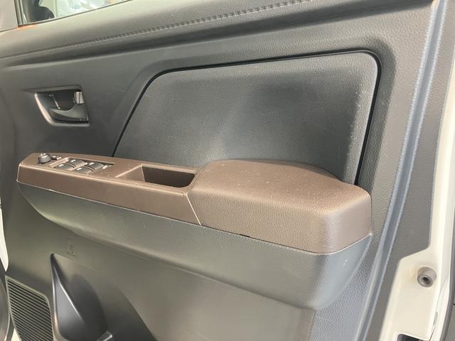 トールＧ　ＳＡIII両側電動スライドドア　コーナーセンサー　クルーズコントロール　オートライト　ＬＥＤヘッドライト　プッシュスタート　アイドリングストップ　電動格納ドアミラー　キーフリーシステム（愛媛県）の中古車