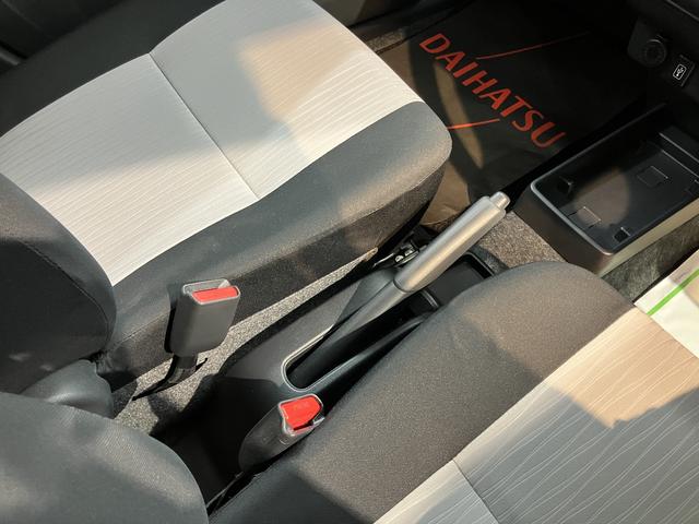 ミライースＬ　ＳＡIII純正ナビ　フルセグＴＶ　ＣＤ　ＤＶＤ　ＵＳＢ　Ｂｌｕｅｔｏｏｔｈ　障害物センサー　アイドリングストップ　オートライト　キーレスエントリー（愛媛県）の中古車