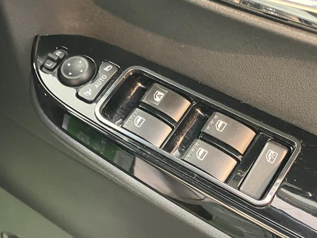 タントカスタムXプッシュスタート 両側電動スライドドア コーナーセンサー オートライト オートマチックハイビーム LEDヘッドライト フロントフォグランプ ベンチシート 運転席・助手席シートヒーター レーンアシスト(愛媛県)の中古車
