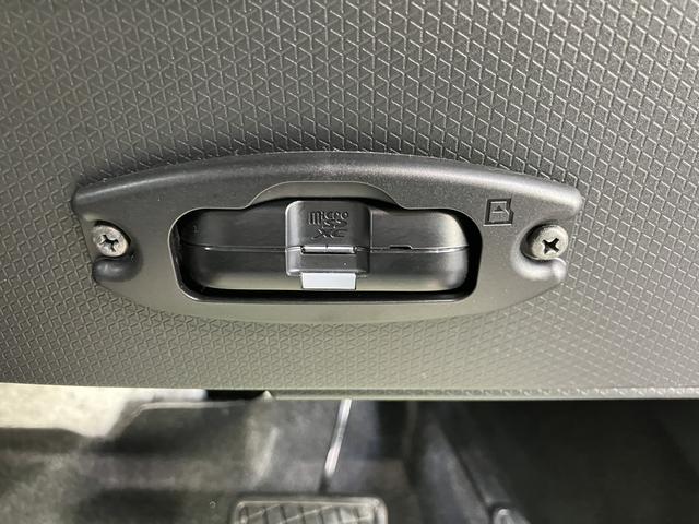 タントＸプッシュスタート　片側電動スライドドア　ベンチシート　運転席・助手席シートヒーター　コーナーセンサー　アイドリングストップ　オートライト　オートマチックハイビーム　ＬＥＤヘッドライト　純正ナビ　２ＷＤ（愛媛県）の中古車