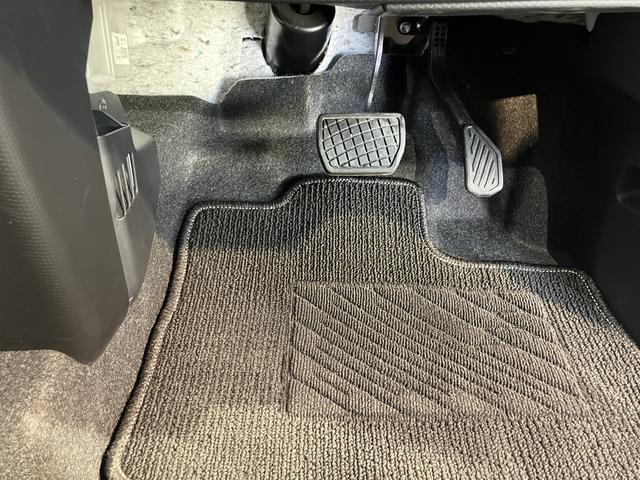 タントＸプッシュスタート　片側電動スライドドア　ベンチシート　運転席・助手席シートヒーター　コーナーセンサー　アイドリングストップ　オートライト　オートマチックハイビーム　ＬＥＤヘッドライト　純正ナビ　２ＷＤ（愛媛県）の中古車