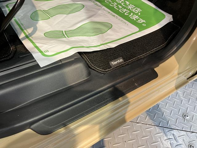タントＸプッシュスタート　片側電動スライドドア　ベンチシート　運転席・助手席シートヒーター　コーナーセンサー　アイドリングストップ　オートライト　オートマチックハイビーム　ＬＥＤヘッドライト　純正ナビ　２ＷＤ（愛媛県）の中古車