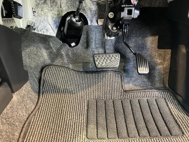 ミライースＧ　ＳＡIII２ＷＤ　プッシュスタート　コーナーセンサー　アイドリングストップ　オートライト　オートマチックハイビーム　ＬＥＤヘッドライト　フロントフォグランプ　運転席・助手席シートヒーター　純正ナビ　バックカメラ（愛媛県）の中古車