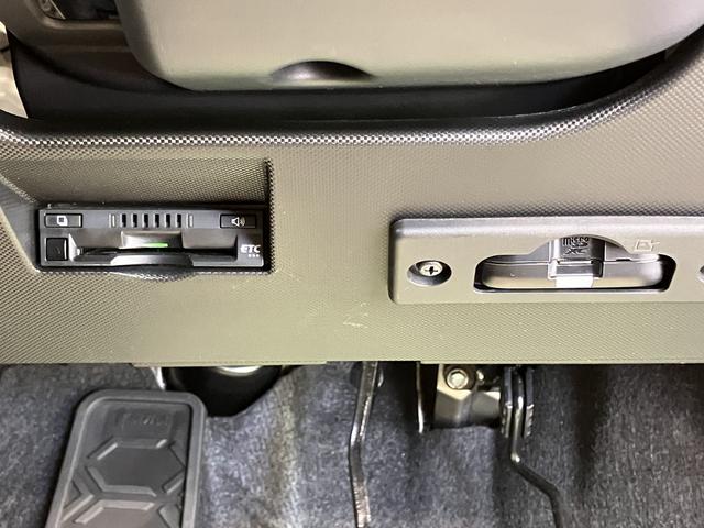 ロッキープレミアムＧディスプレイオーディオ　パノラマモニター　フルセグＴＶ　ＵＳＢ　Ｂｌｕｅｔｏｏｔｈ　ドラレコ　ＥＴＣ　前席シートヒーター　オートライト　ＬＥＤヘッドライト　電動パーキング　障害物センサー　キーフリー（愛媛県）の中古車