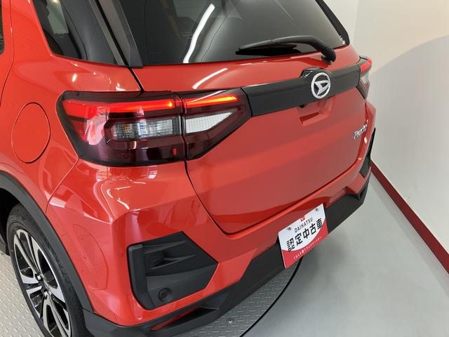 ロッキープレミアムＧディスプレイオーディオ　パノラマモニター　フルセグＴＶ　ＵＳＢ　Ｂｌｕｅｔｏｏｔｈ　ドラレコ　ＥＴＣ　前席シートヒーター　オートライト　ＬＥＤヘッドライト　電動パーキング　障害物センサー　キーフリー（愛媛県）の中古車