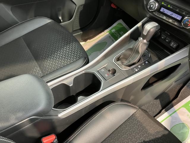 ロッキープレミアムＧディスプレイオーディオ　パノラマモニター　フルセグＴＶ　ＵＳＢ　Ｂｌｕｅｔｏｏｔｈ　ドラレコ　ＥＴＣ　前席シートヒーター　オートライト　ＬＥＤヘッドライト　電動パーキング　障害物センサー　キーフリー（愛媛県）の中古車