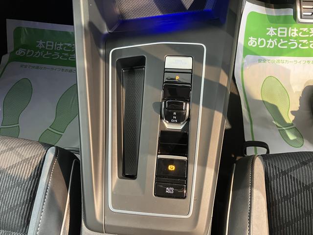 ＶＷ ゴルフＴＤＩ　Ｒラインプッシュスタート　電動パーキングブレーキ　オートブレーキホールド　パークアシスト　運転席・助手席シートヒーター　アイドリングストップ　アダプティブクルーズコントロール　レーンアシストワイヤレス充電（愛媛県）の中古車