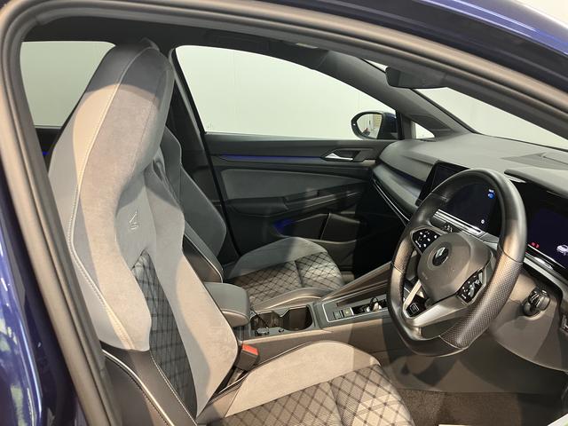 ＶＷ ゴルフＴＤＩ　Ｒラインプッシュスタート　電動パーキングブレーキ　オートブレーキホールド　パークアシスト　運転席・助手席シートヒーター　アイドリングストップ　アダプティブクルーズコントロール　レーンアシストワイヤレス充電（愛媛県）の中古車