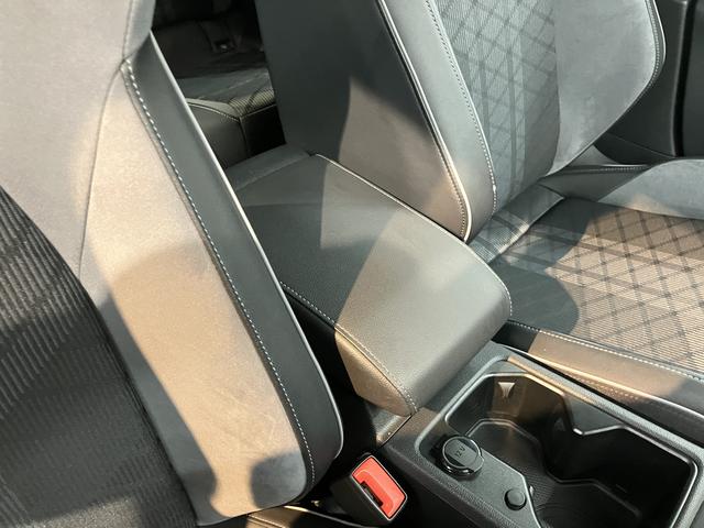 ＶＷ ゴルフＴＤＩ　Ｒラインプッシュスタート　電動パーキングブレーキ　オートブレーキホールド　パークアシスト　運転席・助手席シートヒーター　アイドリングストップ　アダプティブクルーズコントロール　レーンアシストワイヤレス充電（愛媛県）の中古車
