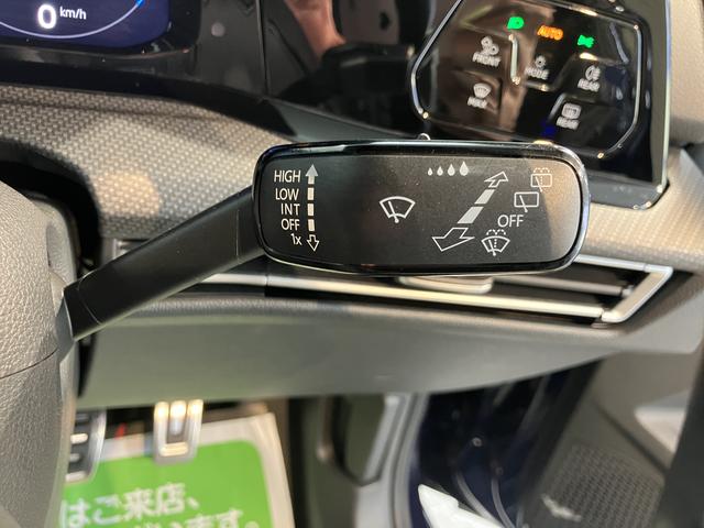 ＶＷ ゴルフＴＤＩ　Ｒラインプッシュスタート　電動パーキングブレーキ　オートブレーキホールド　パークアシスト　運転席・助手席シートヒーター　アイドリングストップ　アダプティブクルーズコントロール　レーンアシストワイヤレス充電（愛媛県）の中古車
