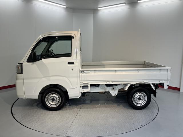 ハイゼットトラックスタンダードSAIIIt4WD LEDヘッドライト スマートアシスト レーンアシスト LEDヘッドライト マニュアルエアコン パワステ ABS 運転席エアバッグ 純正CDチューナー CD AM FM AUX USB(愛媛県)の中古車