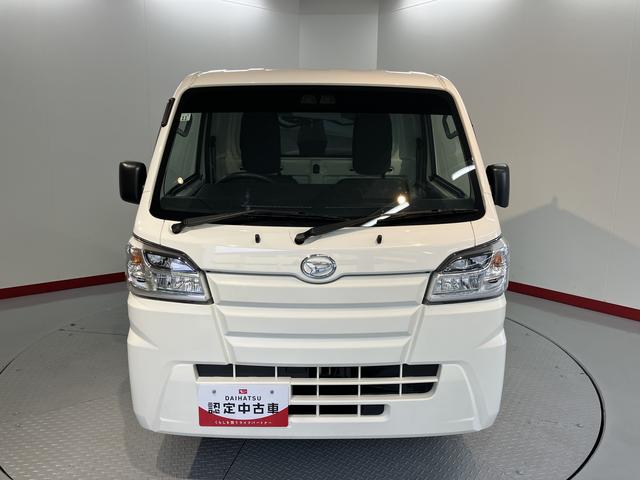 ハイゼットトラックスタンダードSAIIIt4WD LEDヘッドライト スマートアシスト レーンアシスト LEDヘッドライト マニュアルエアコン パワステ ABS 運転席エアバッグ 純正CDチューナー CD AM FM AUX USB(愛媛県)の中古車