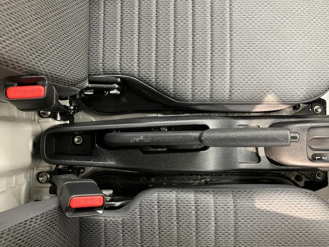 ハイゼットトラックスタンダードSAIIIt4WD LEDヘッドライト スマートアシスト レーンアシスト LEDヘッドライト マニュアルエアコン パワステ ABS 運転席エアバッグ 純正CDチューナー CD AM FM AUX USB(愛媛県)の中古車