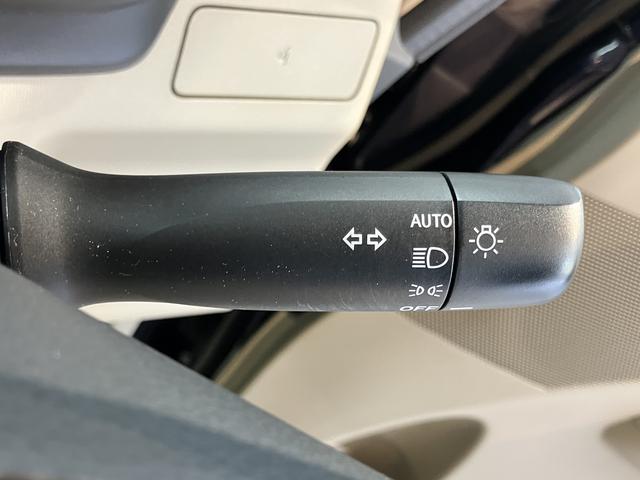 ムーヴX SA2WD CVT車 CD ラジオ プッシュスタート アイドリングストップ ベンチシート オートライト 電動格納ドアミラー キーフリーシステム(愛媛県)の中古車