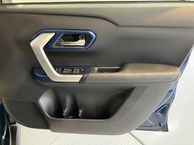 ロッキープレミアムG HEV純正ナビ パノラマモニター フルセグTV CD DVD USB ミュージックサーバー ドラレコ ETC クルーズコントロール 前席シートヒーター オートライト LEDヘッドライト 電動パーキング(愛媛県)の中古車