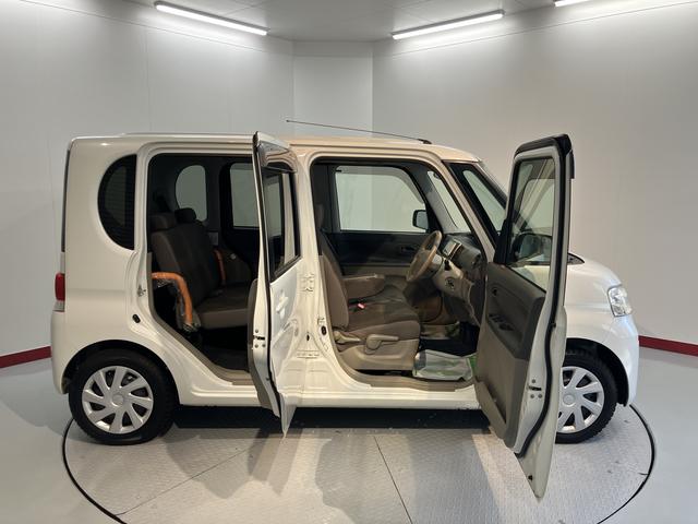 タントスローパーリアシート付き福祉車両　純正ナビ　ワンセグＴＶ　ＥＴＣ　エアコン　パワステ　パワーウィンドウ　ＡＢＳ　エアバッグ（愛媛県）の中古車