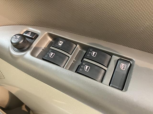 タントスローパーリアシート付き福祉車両　純正ナビ　ワンセグＴＶ　ＥＴＣ　エアコン　パワステ　パワーウィンドウ　ＡＢＳ　エアバッグ（愛媛県）の中古車