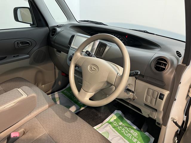 タントスローパーリアシート付き福祉車両　純正ナビ　ワンセグＴＶ　ＥＴＣ　エアコン　パワステ　パワーウィンドウ　ＡＢＳ　エアバッグ（愛媛県）の中古車