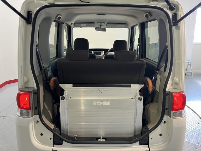 タントスローパーリアシート付き福祉車両　純正ナビ　ワンセグＴＶ　ＥＴＣ　エアコン　パワステ　パワーウィンドウ　ＡＢＳ　エアバッグ（愛媛県）の中古車